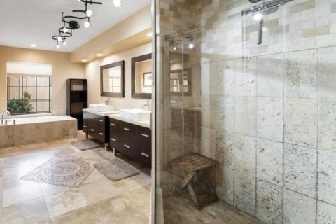 Villa ou maison à louer à Port St. Lucie, Floride: 3 chambres, 215.07 m2 № 2439186 - photo 6