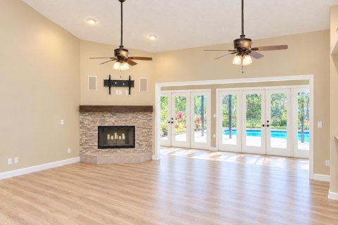 Villa ou maison à louer à Port St. Lucie, Floride: 3 chambres, 215.07 m2 № 2439186 - photo 3