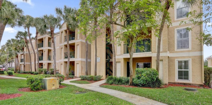 Кондоминиум с 1 спальней в Корал-Спрингс, Флорида № 2056892