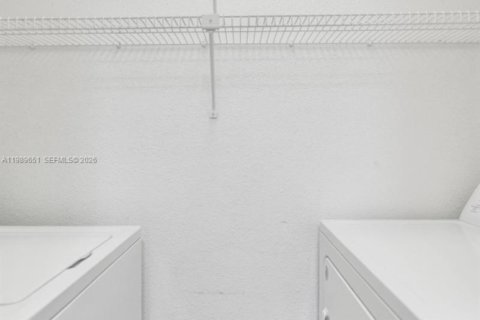 Снять в аренду кондоминиум в Корал-Спрингс, Флорида 1 спальня, 92.9м2, № 2056892 - фото 15