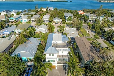Купить виллу или дом в Брадентон-Бич, Флорида 10 комнат, 272.76м2, № 2102423 - фото 4