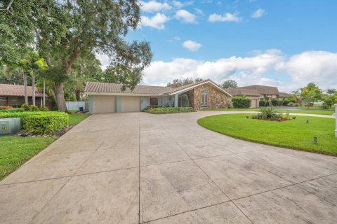 House in Plantation, Florida 4 bedrooms, 272.58 sq.m. № 2278843 - photo 7