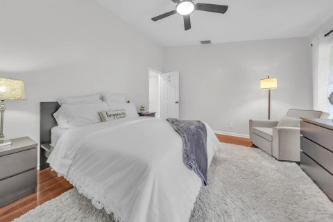 House in Plantation, Florida 4 bedrooms, 272.58 sq.m. № 2278843 - photo 29