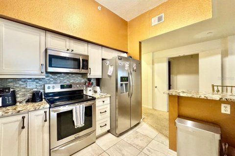 Condominio en alquiler en Tampa, Florida, 3 dormitorios, 130.16 m2 № 1789110 - foto 11