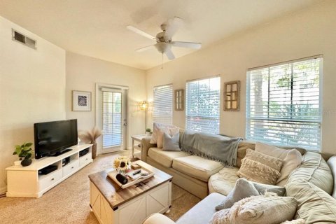 Condominio en alquiler en Tampa, Florida, 3 dormitorios, 130.16 m2 № 1789110 - foto 5