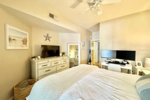 Condominio en alquiler en Tampa, Florida, 3 dormitorios, 130.16 m2 № 1789110 - foto 13