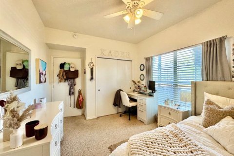 Condominio en alquiler en Tampa, Florida, 3 dormitorios, 130.16 m2 № 1789110 - foto 19