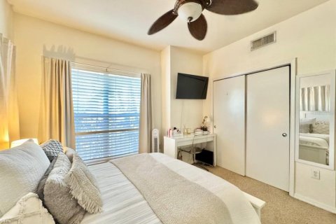 Condominio en alquiler en Tampa, Florida, 3 dormitorios, 130.16 m2 № 1789110 - foto 16