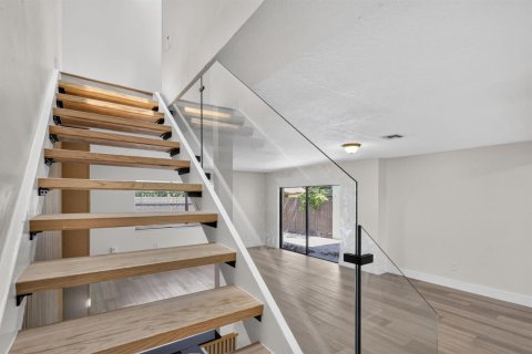 Adosado en venta en Lake Worth, Florida, 4 dormitorios, 158.49 m2 № 2246354 - foto 16
