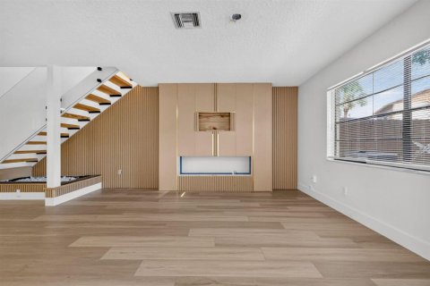 Adosado en venta en Lake Worth, Florida, 4 dormitorios, 158.49 m2 № 2246354 - foto 12