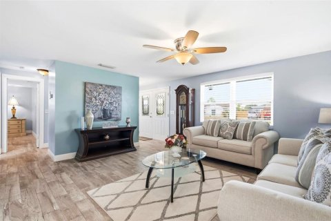 Casa en venta en Apollo Beach, Florida, 3 dormitorios, 133.69 m2 № 2266589 - foto 18
