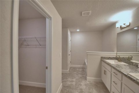 Casa en venta en Lakeland, Florida, 4 dormitorios, 204.38 m2 № 2342358 - foto 19