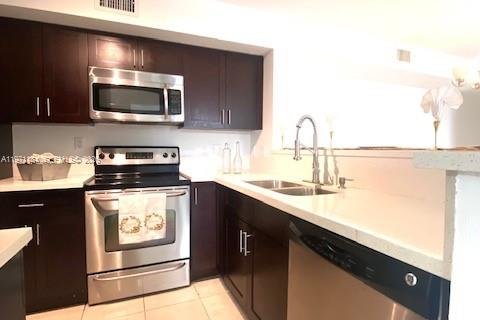 Купить кондоминиум в Мирамар, Флорида 3 спальни, 104.52м2, № 2032094 - фото 11