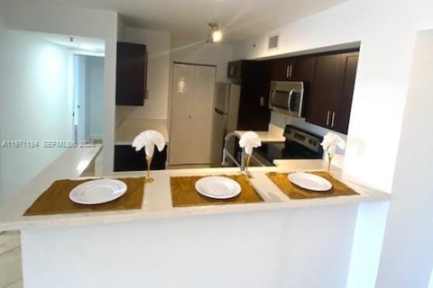 Купить кондоминиум в Мирамар, Флорида 3 спальни, 104.52м2, № 2032094 - фото 17