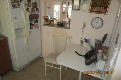 Copropriété à vendre à Sunrise, Floride: 1 chambre, 69.68 m2 № 2250522 - photo 3