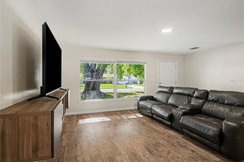 Купить виллу или дом в Сарасота, Флорида 6 комнат, 217.95м2, № 2221469 - фото 6