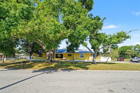 Купить виллу или дом в Сарасота, Флорида 6 комнат, 217.95м2, № 2221469 - фото 3