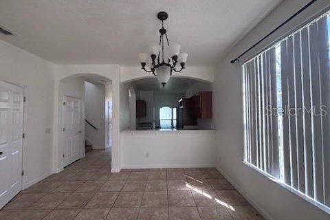 Casa en alquiler en Kissimmee, Florida, 4 dormitorios, 186.27 m2 № 1901663 - foto 5