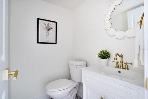 Condo in Indian Shores, Florida, 2 bedrooms  № 2142744 - photo 15