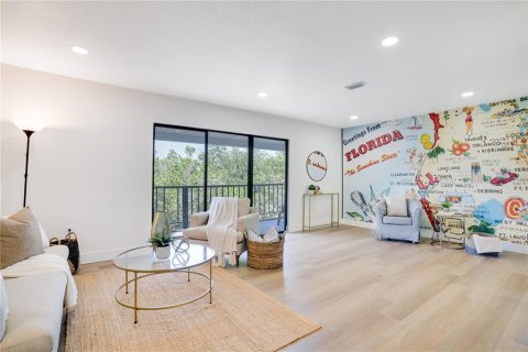 Condo in Indian Shores, Florida, 2 bedrooms  № 2142744 - photo 9