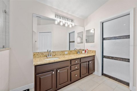 House in Lutz, Florida 3 bedrooms, 162.58 sq.m. № 2296676 - photo 19