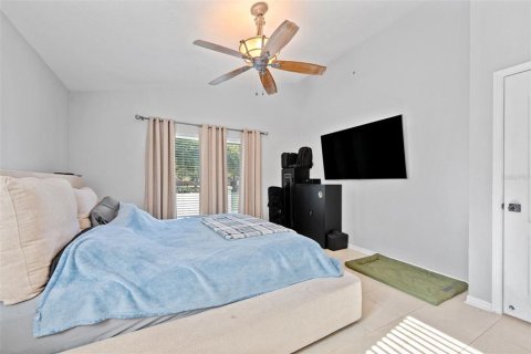 House in Lutz, Florida 3 bedrooms, 162.58 sq.m. № 2296676 - photo 17