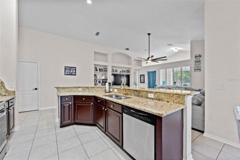 House in Lutz, Florida 3 bedrooms, 162.58 sq.m. № 2296676 - photo 11
