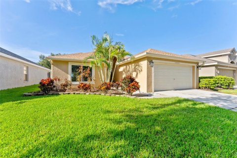 House in Lutz, Florida 3 bedrooms, 162.58 sq.m. № 2296676 - photo 30