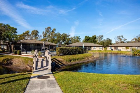 Villa ou maison à louer à Bradenton, Floride: 2 chambres, 121.05 m2 № 2098326 - photo 19