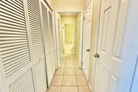 Villa ou maison à louer à Bradenton, Floride: 2 chambres, 121.05 m2 № 2098326 - photo 12