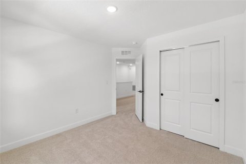 Townhouse in Davenport, Florida 3 bedrooms, 159.05 sq.m. № 2096386 - photo 21