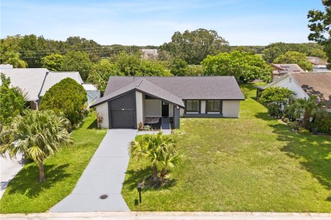 House in Kissimmee, Florida 3 bedrooms, 139.35 sq.m. № 1876153 - photo 4
