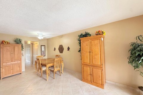 Condo in Deerfield Beach, Florida, 1 bedroom № 2175639 - photo 4