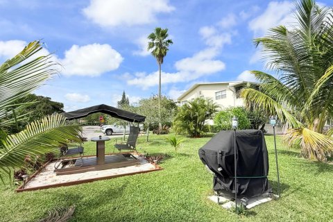 Condo in Deerfield Beach, Florida, 1 bedroom № 2175639 - photo 28