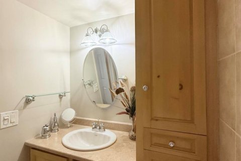 Condo in Deerfield Beach, Florida, 1 bedroom № 2175639 - photo 23
