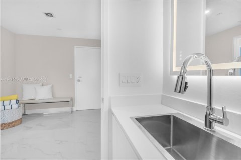 Купить кондоминиум в Майами, Флорида 4 спальни, № 1999146 - фото 21