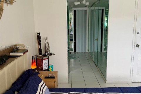 Снять в аренду кондоминиум в Норт-Майами-Бич, Флорида 1 спальня, 73.39м2, № 2050865 - фото 7