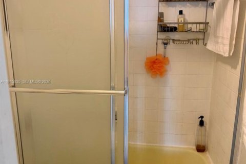 Снять в аренду кондоминиум в Норт-Майами-Бич, Флорида 1 спальня, 73.39м2, № 2050865 - фото 10