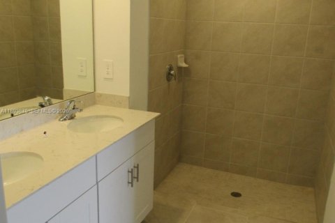 Снять в аренду виллу или дом в Форт Майерс, Флорида 3 спальни, № 1946569 - фото 19