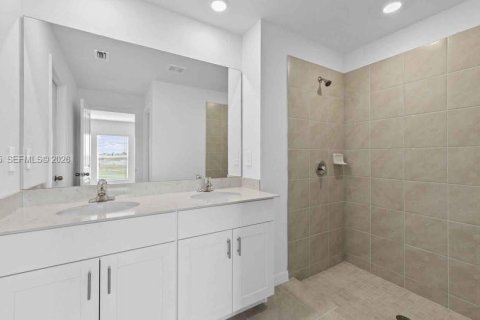 Снять в аренду виллу или дом в Форт Майерс, Флорида 3 спальни, № 1946569 - фото 12