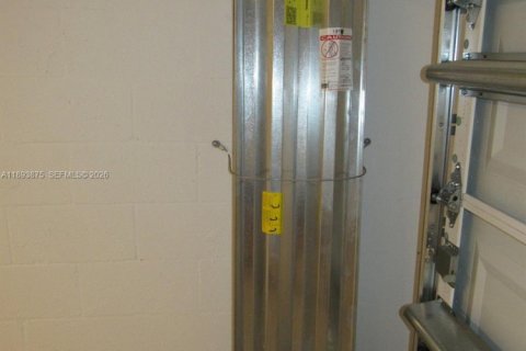 Снять в аренду виллу или дом в Форт Майерс, Флорида 3 спальни, № 1946569 - фото 23