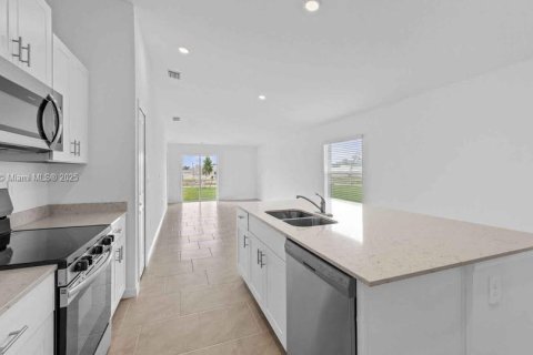 Снять в аренду виллу или дом в Форт Майерс, Флорида 3 спальни, № 1946569 - фото 4