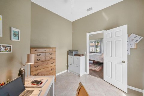 Casa en venta en Brandon, Florida, 4 dormitorios, 226.03 m2 № 2384121 - foto 17