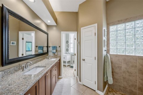 Casa en venta en Brandon, Florida, 4 dormitorios, 226.03 m2 № 2384121 - foto 19