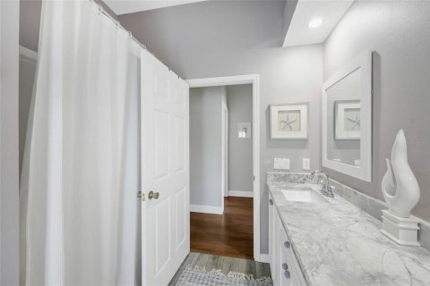 Casa en venta en Brandon, Florida, 4 dormitorios, 226.03 m2 № 2384121 - foto 24