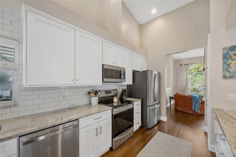 Casa en venta en Brandon, Florida, 4 dormitorios, 226.03 m2 № 2384121 - foto 7