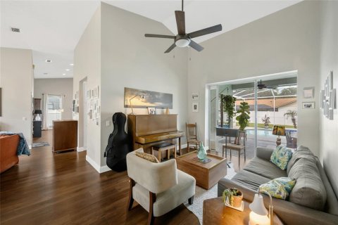 Casa en venta en Brandon, Florida, 4 dormitorios, 226.03 m2 № 2384121 - foto 13