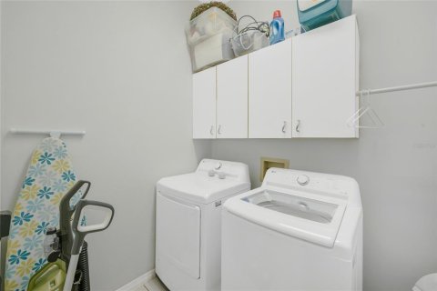 Casa en venta en Brandon, Florida, 4 dormitorios, 226.03 m2 № 2384121 - foto 27