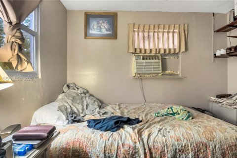 House in Lauderdale Lakes, Florida 3 bedrooms, 136.29 sq.m. № 2043903 - photo 18