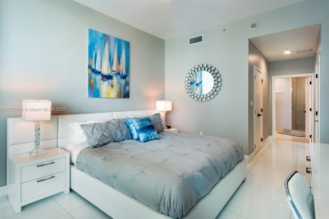 Condo in Miami Beach, Florida, 1 bedroom  № 1872167 - photo 15